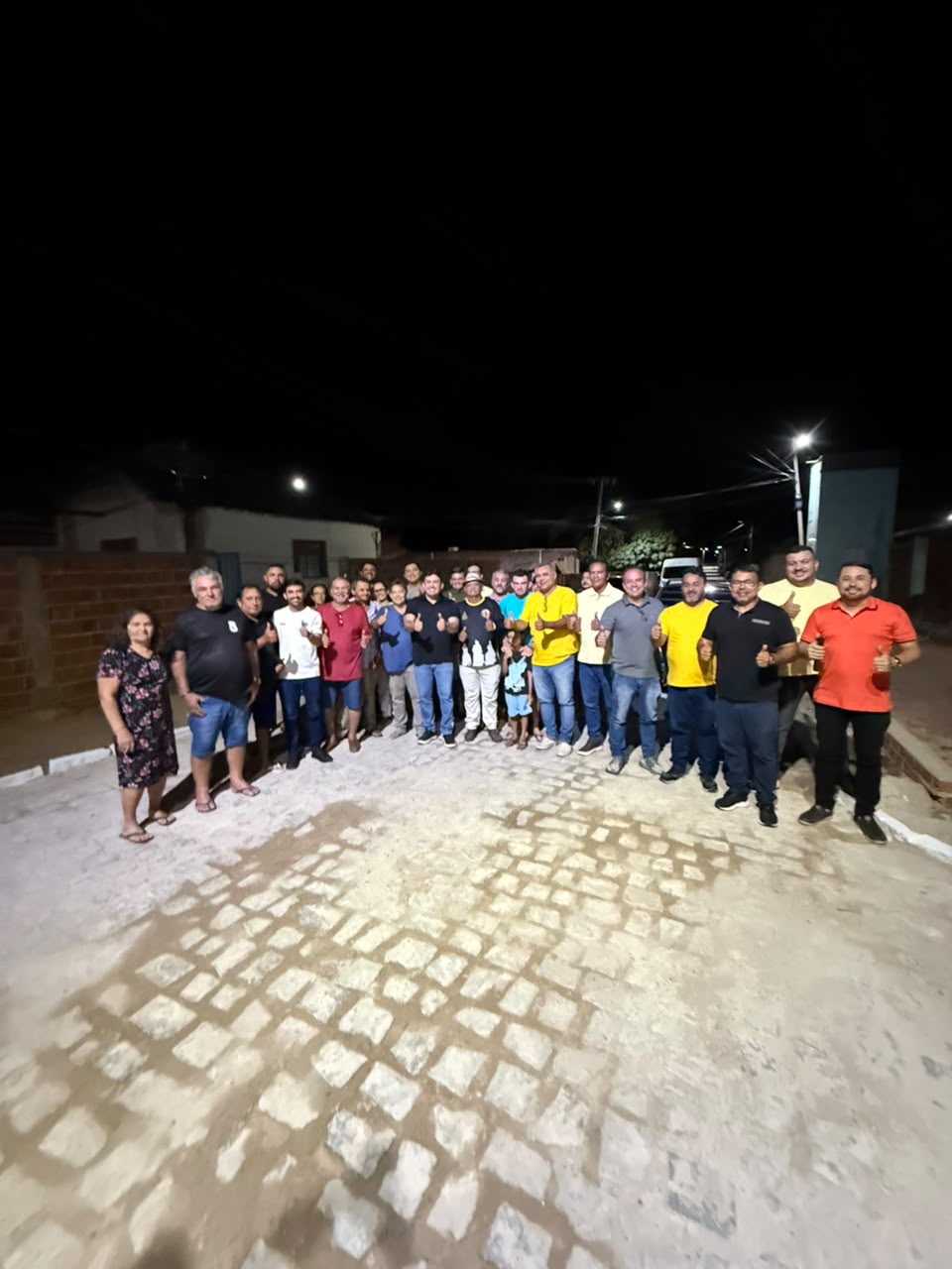 Rua da Cooperativa, em São Gonçalo, recebe pavimentação e iluminação em LED